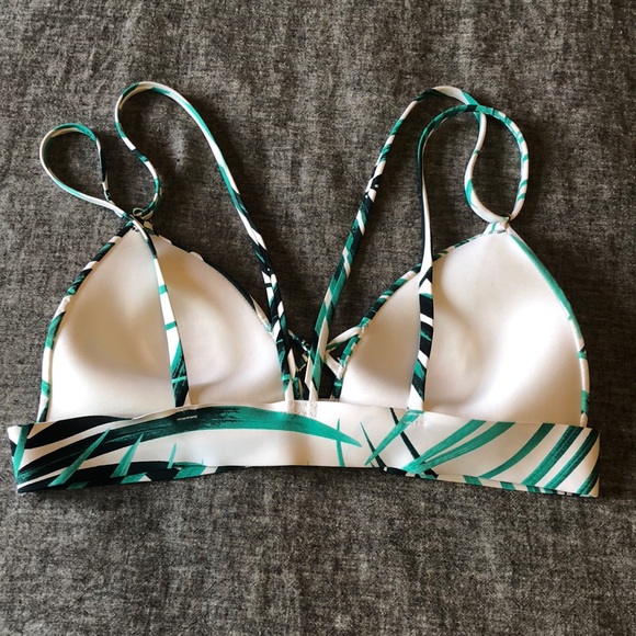 Victoria Secret bralette size M - Picture 2 of 2